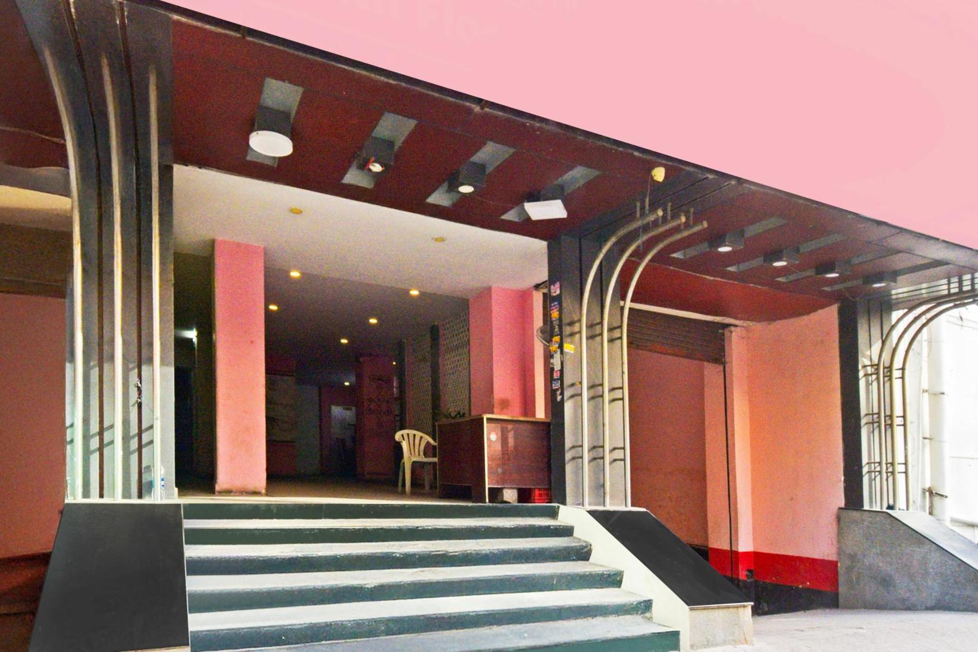 היידראבד Super Townhouse Ameerpet Balkampet Road מראה חיצוני תמונה