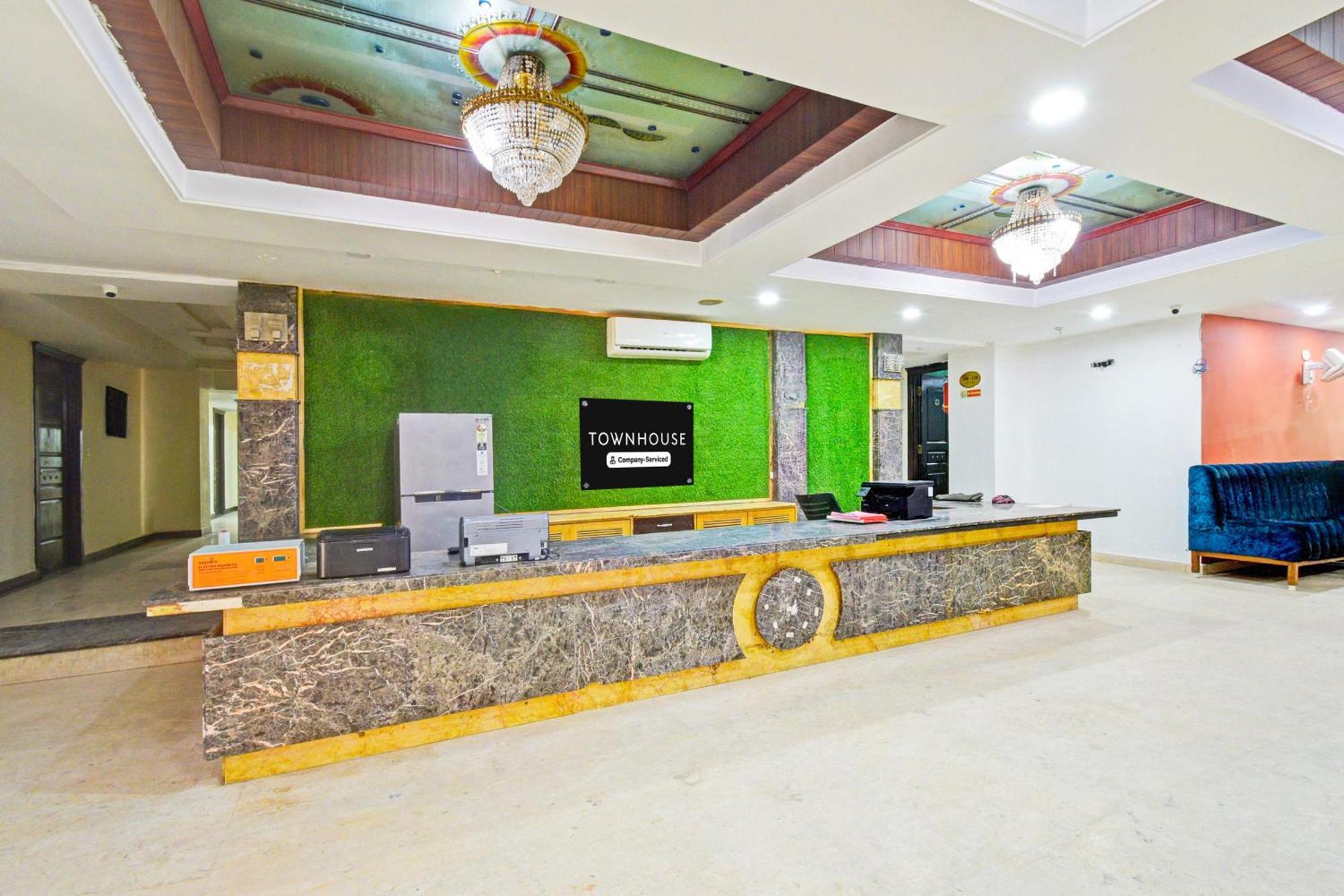 היידראבד Super Townhouse Ameerpet Balkampet Road מראה חיצוני תמונה