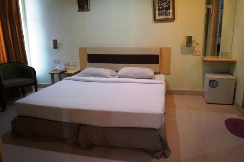 היידראבד Super Townhouse Ameerpet Balkampet Road מראה חיצוני תמונה